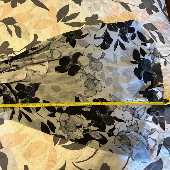 JBS Dress - Picture 4 of 4